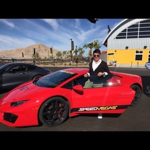 Meet your Posher, Jie